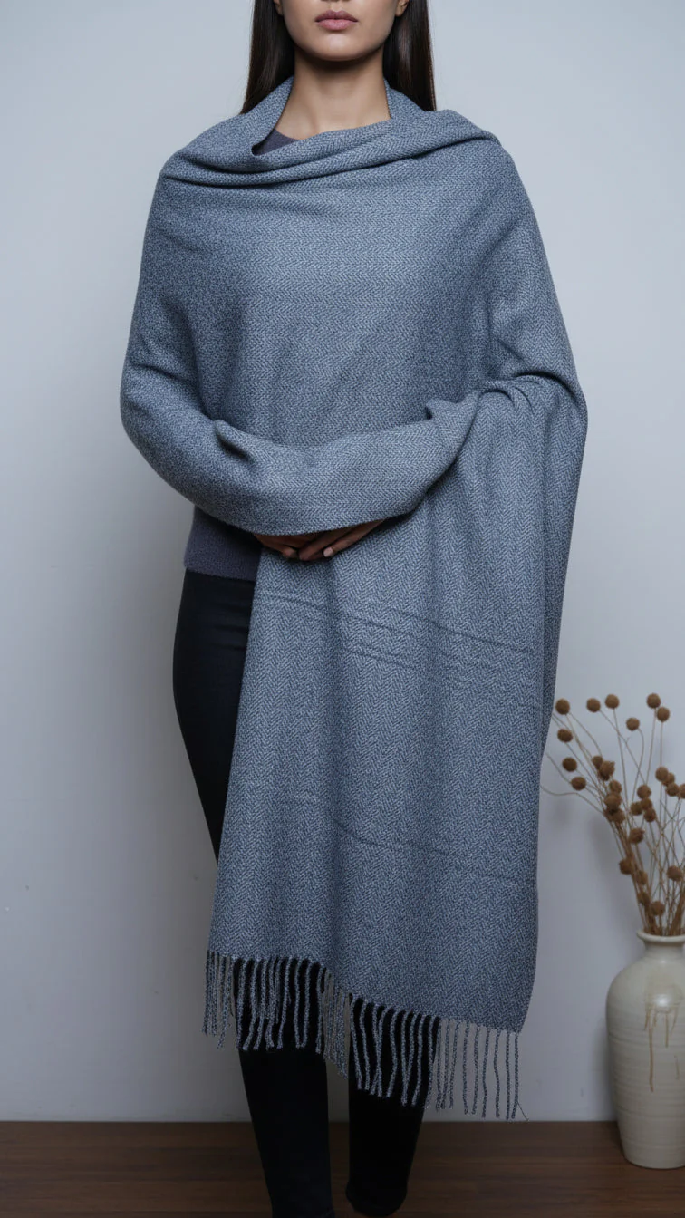 Black Winter Stole PW5747