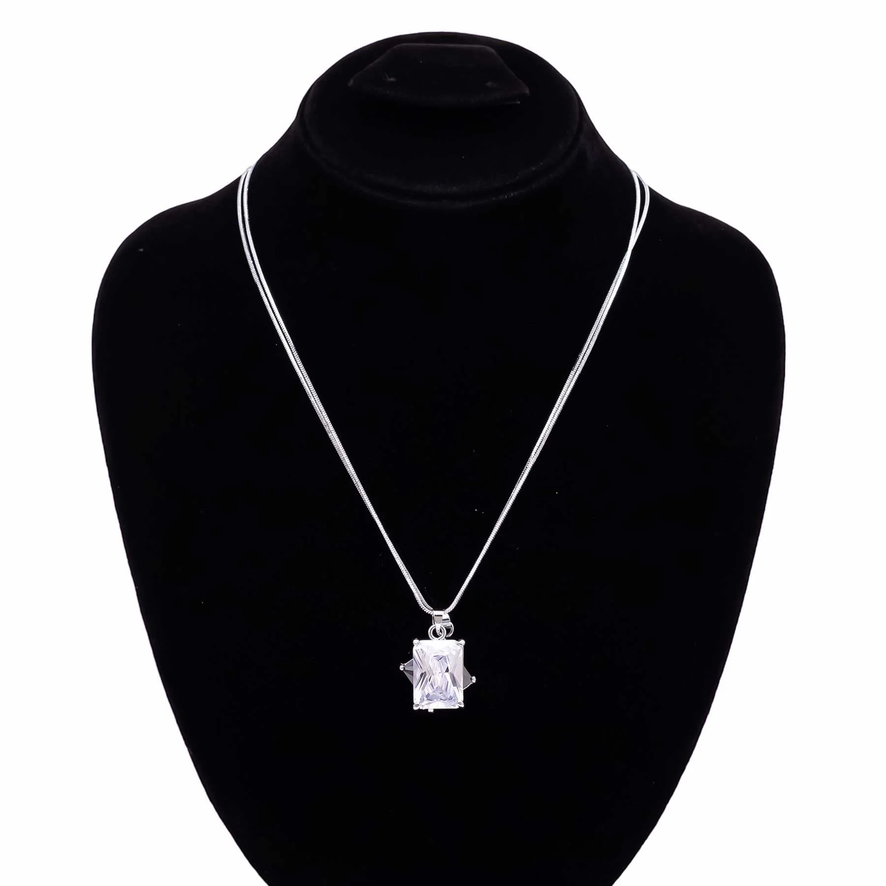SLIVER PENDANT O40005
